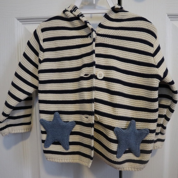 Baby Gap Sweater with hoodie - Picture 1 of 4
